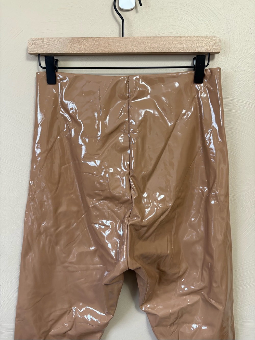 Commando Faux Patent Leather Legging Cocoa Tan Size Large NWT New - Picture 9 of 12